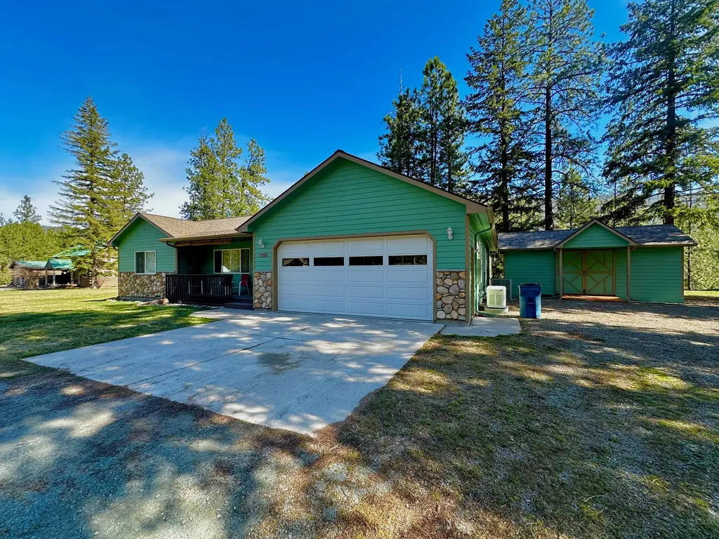 195 Capper Lane Superior MT 59872
