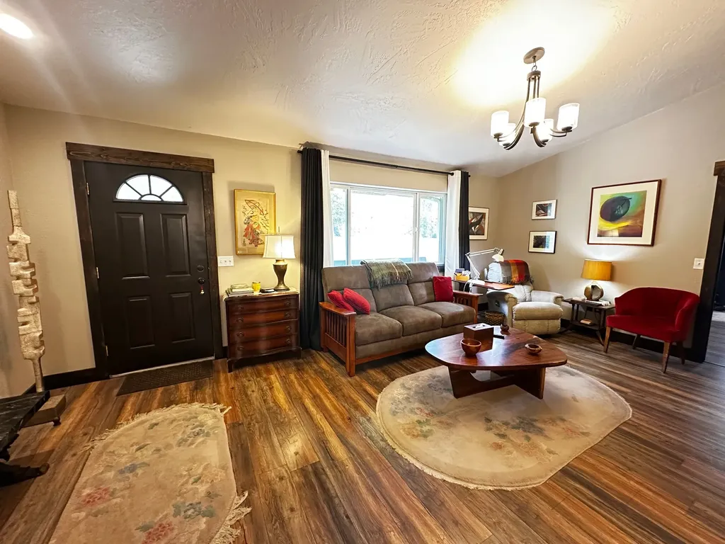 195 Capper Lane Superior MT 59872