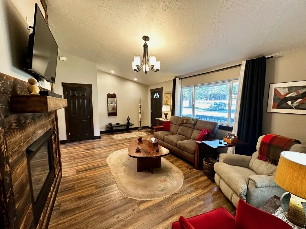 195 Capper Lane Superior MT 59872