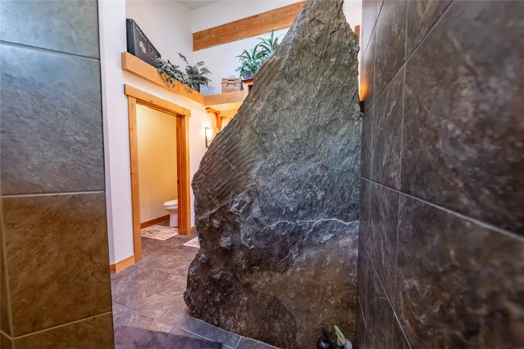 4832 Lake Creek Road Troy MT 59935