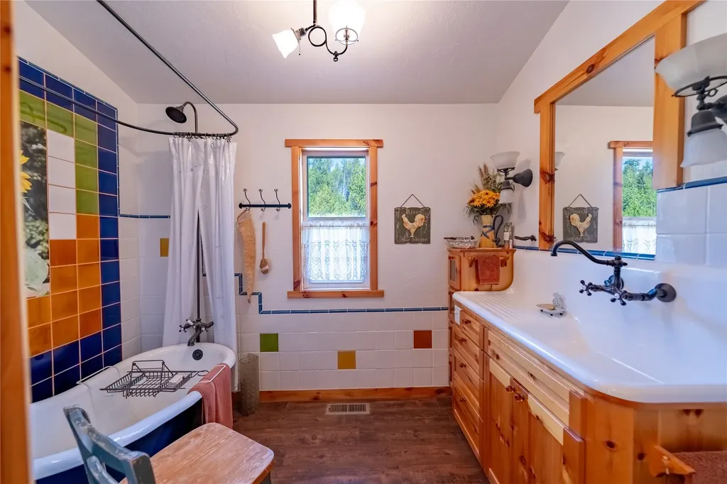 4832 Lake Creek Road Troy MT 59935