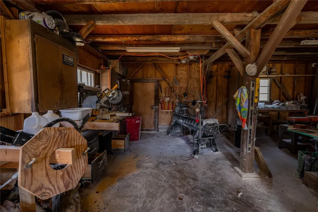 4832 Lake Creek Road Troy MT 59935