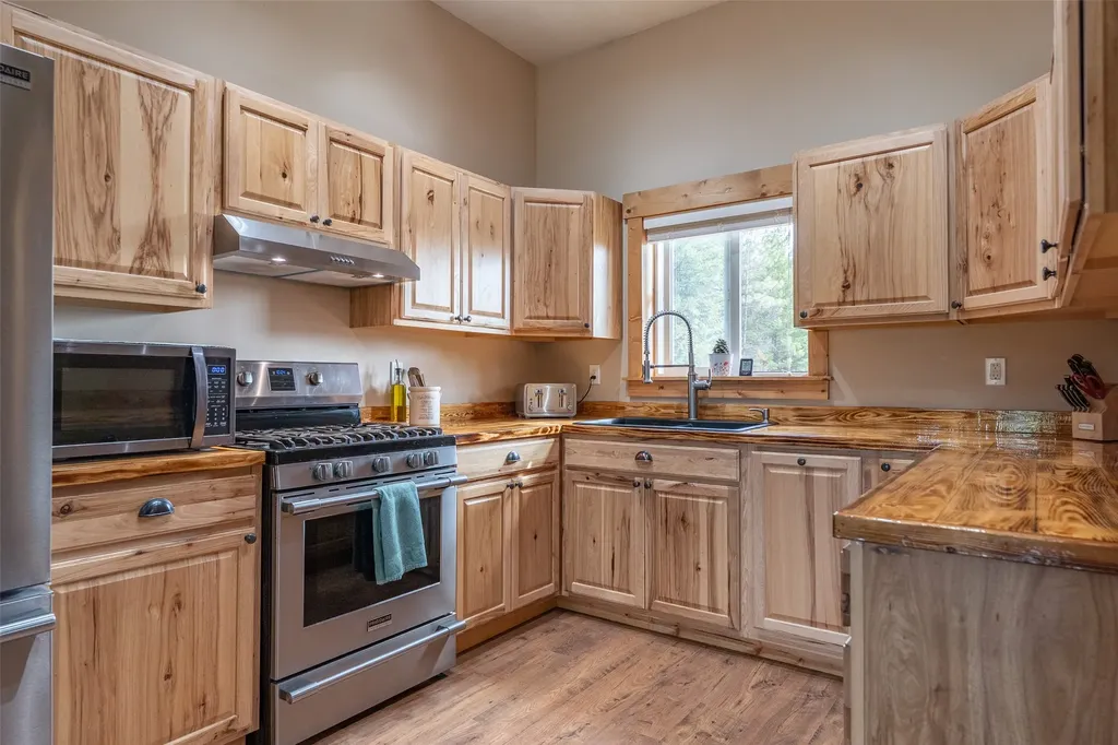 4689 Mcginnis Meadows Road Libby MT 59923