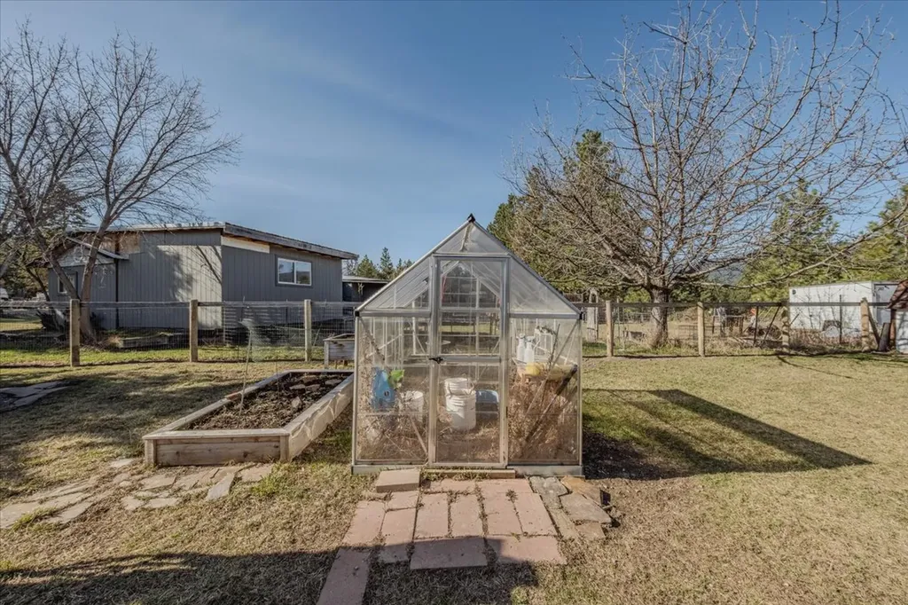 352 Gateway Street Rexford MT 59930