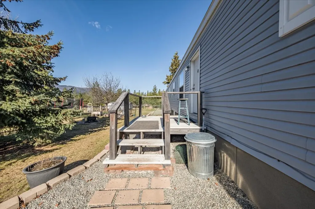 352 Gateway Street Rexford MT 59930