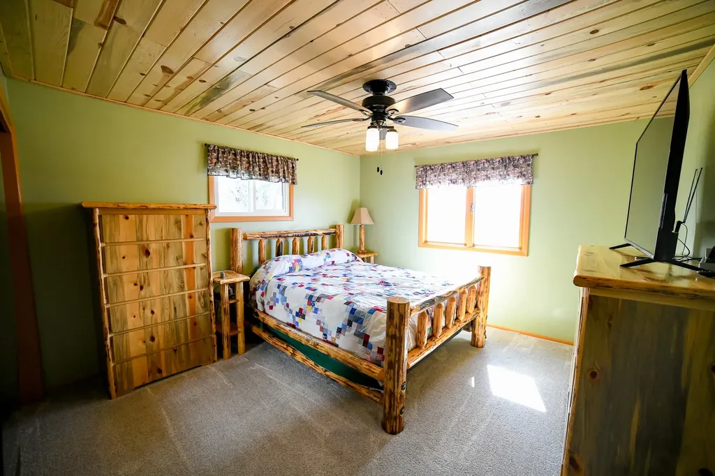 759 33rd Avenue NE Great Falls MT 59404