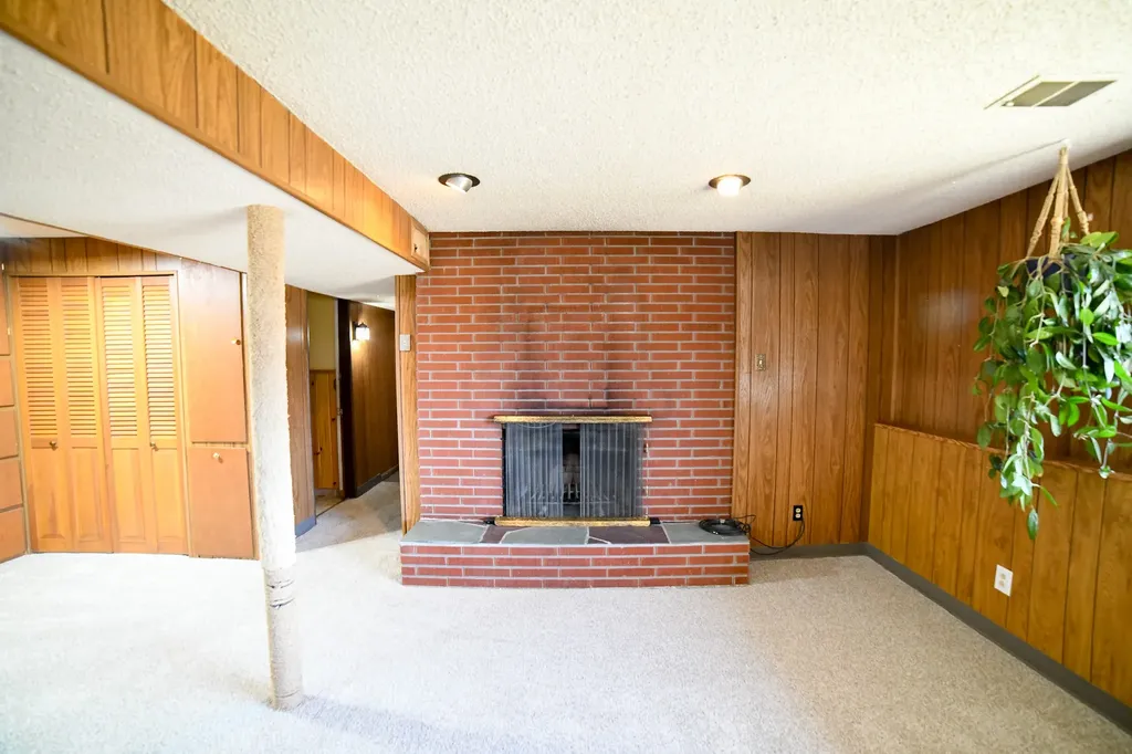 759 33rd Avenue NE Great Falls MT 59404