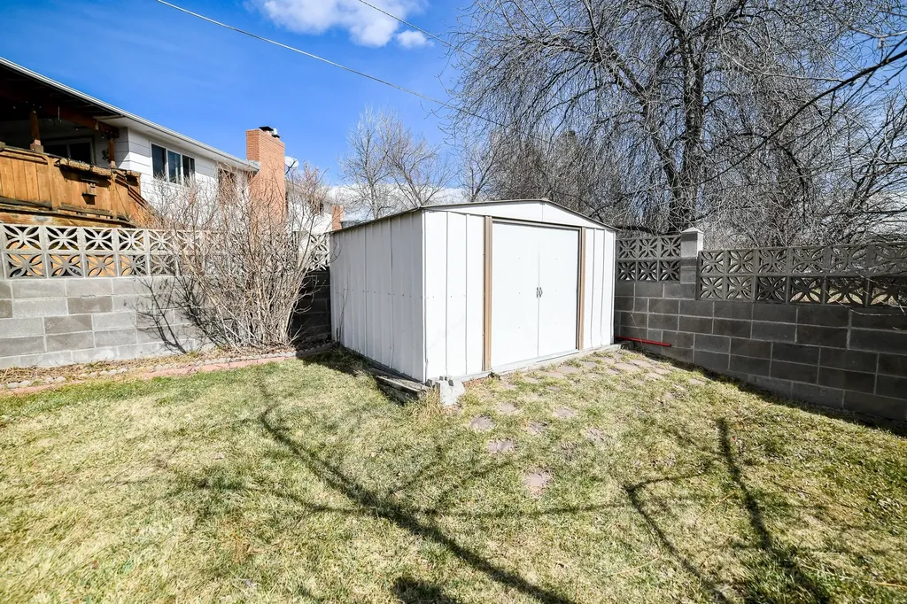 759 33rd Avenue NE Great Falls MT 59404