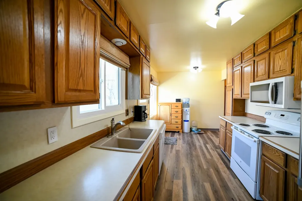 759 33rd Avenue NE Great Falls MT 59404