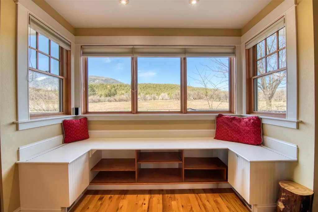 3544 Mcintosh Lane Darby MT 59829