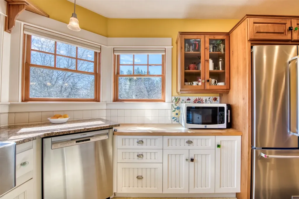 3544 Mcintosh Lane Darby MT 59829