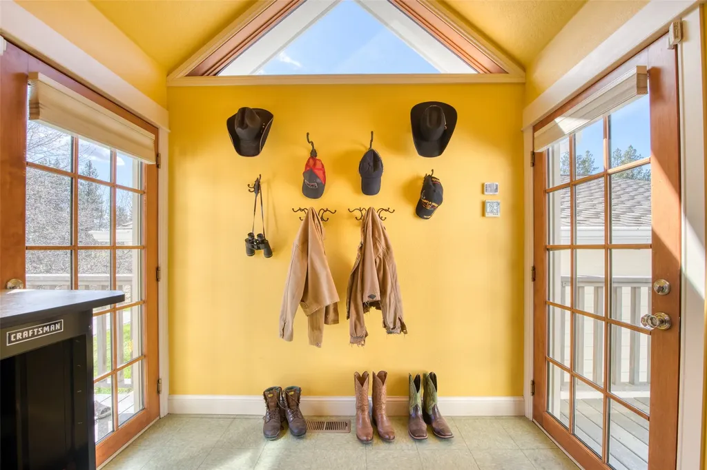 3544 Mcintosh Lane Darby MT 59829