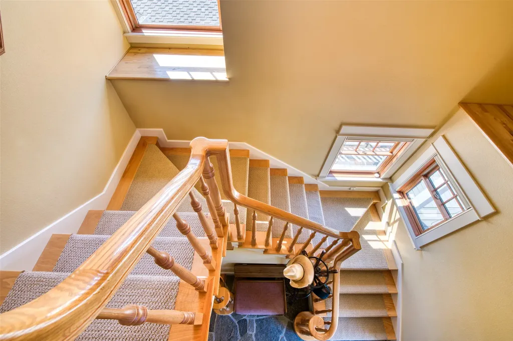 3544 Mcintosh Lane Darby MT 59829