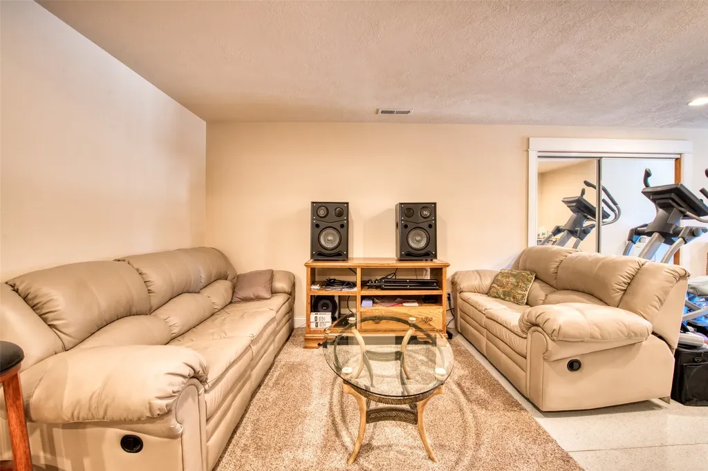 3544 Mcintosh Lane Darby MT 59829