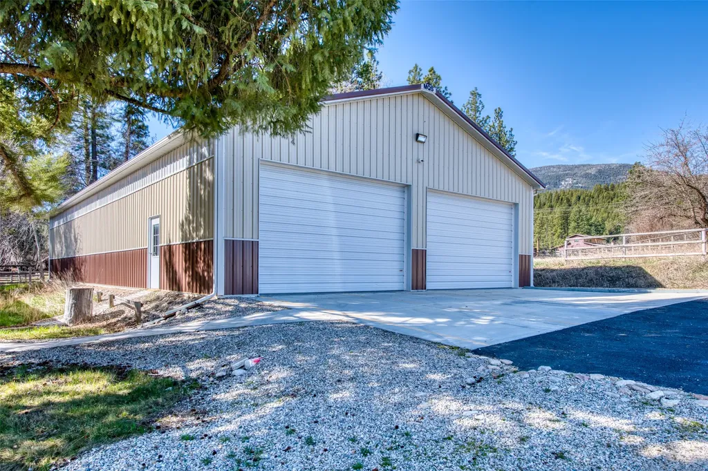 3544 Mcintosh Lane Darby MT 59829