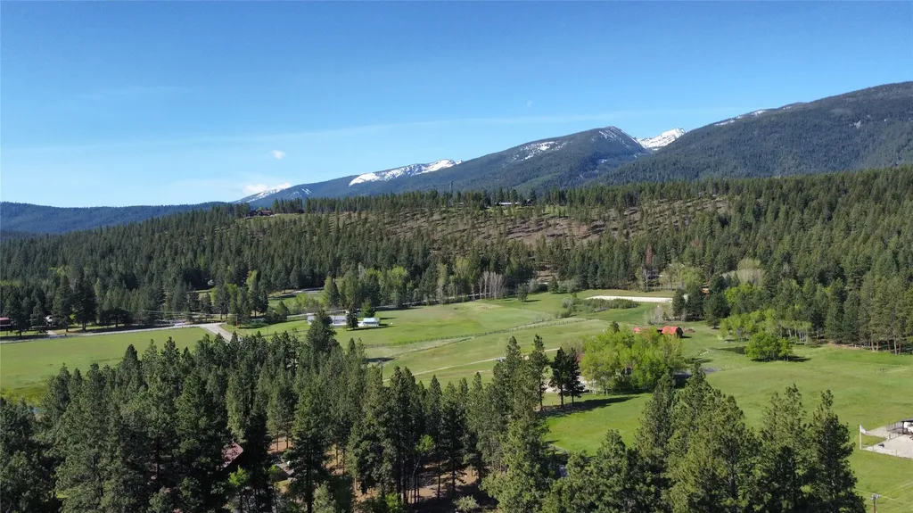 3544 Mcintosh Lane Darby MT 59829