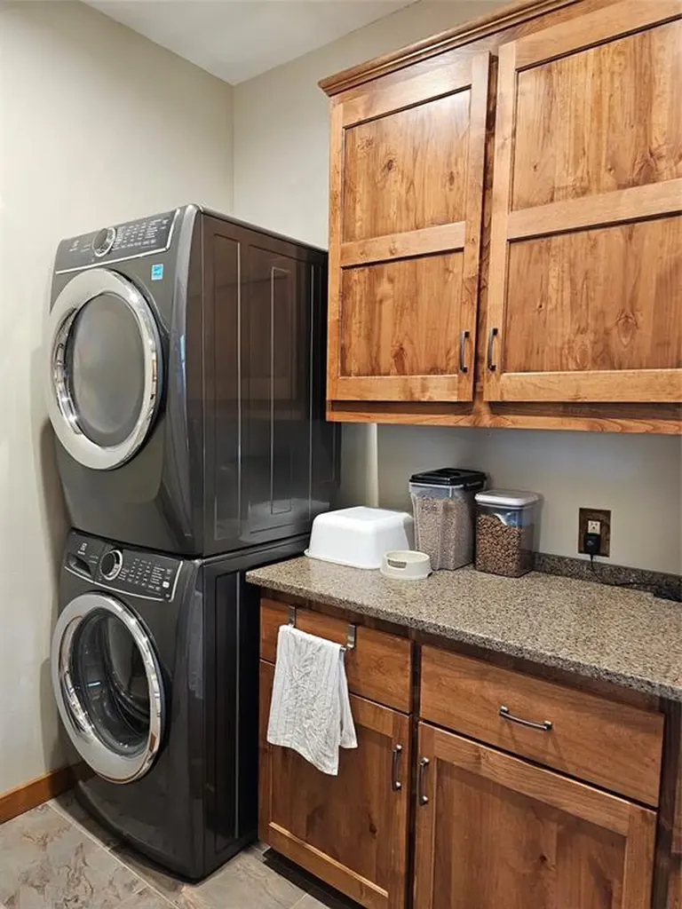 4425 W Willow Creek Road Lincoln MT 59639