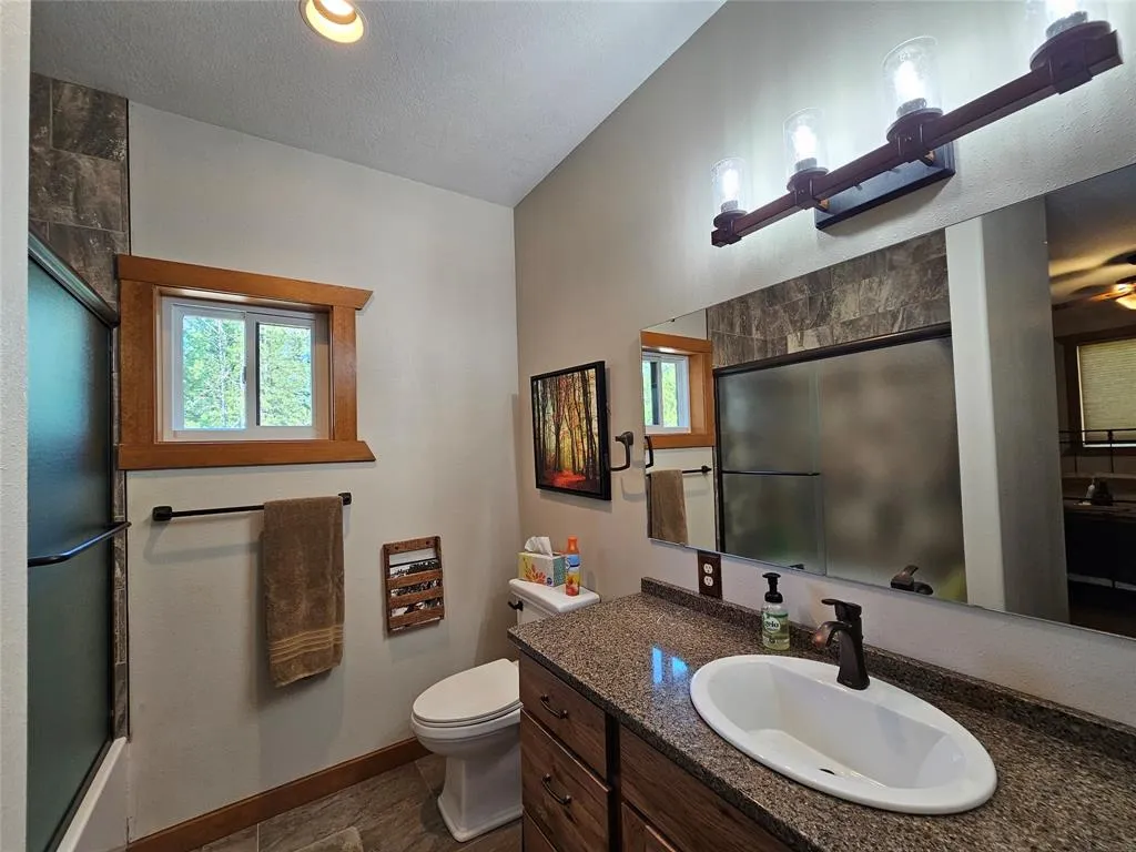 4425 W Willow Creek Road Lincoln MT 59639