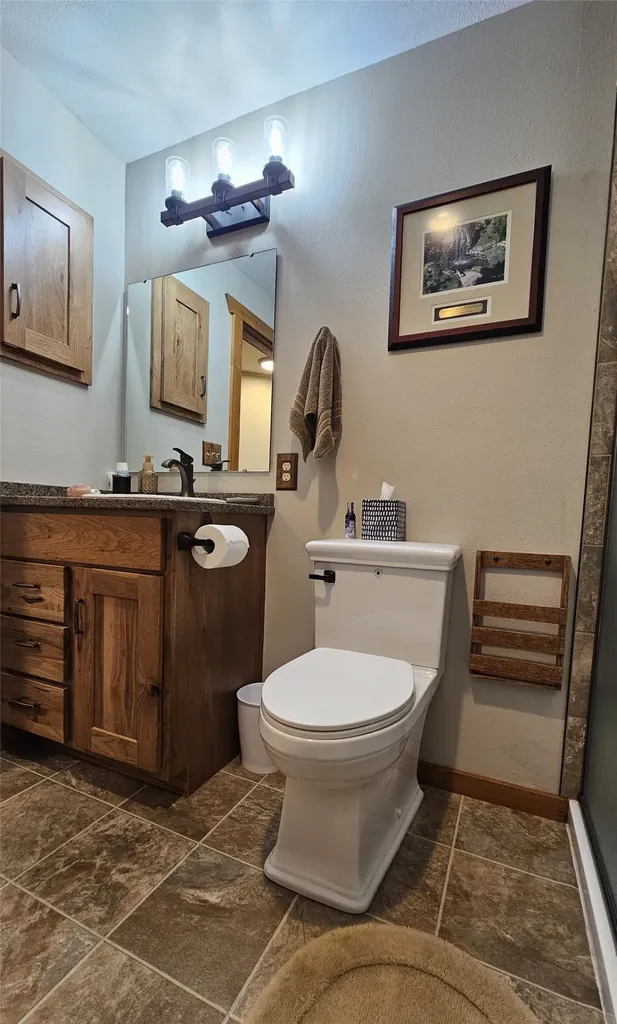 4425 W Willow Creek Road Lincoln MT 59639
