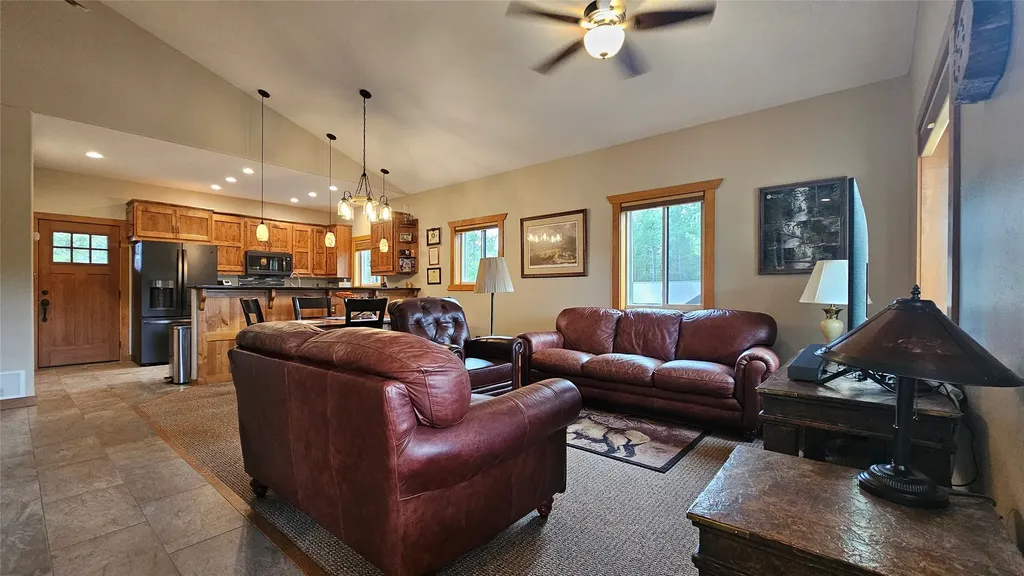 4425 W Willow Creek Road Lincoln MT 59639