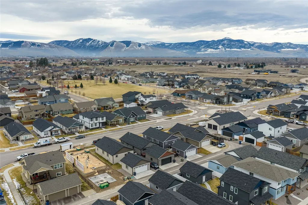 2519 Chuck Wagon Drive Missoula MT 59808