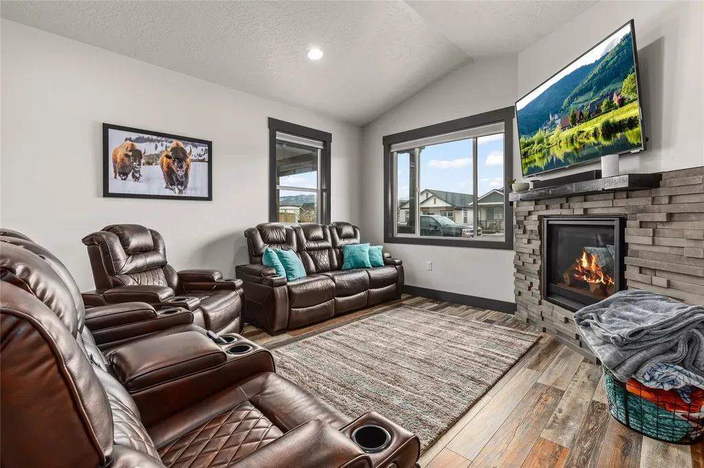 2519 Chuck Wagon Drive Missoula MT 59808