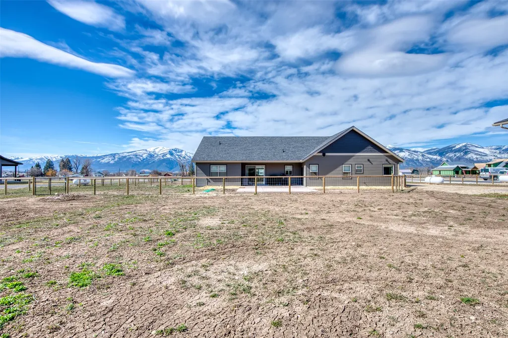 4574 Broken Spoke Road Stevensville MT 59870