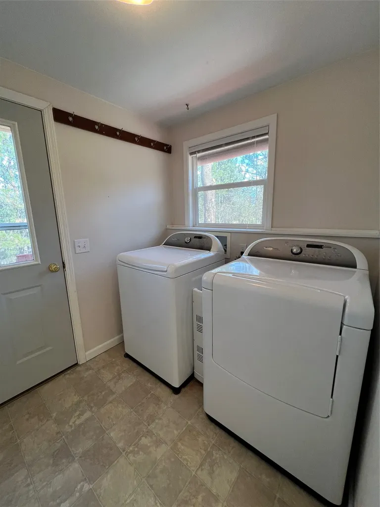 577 El Capitan Loop Stevensville MT 59870