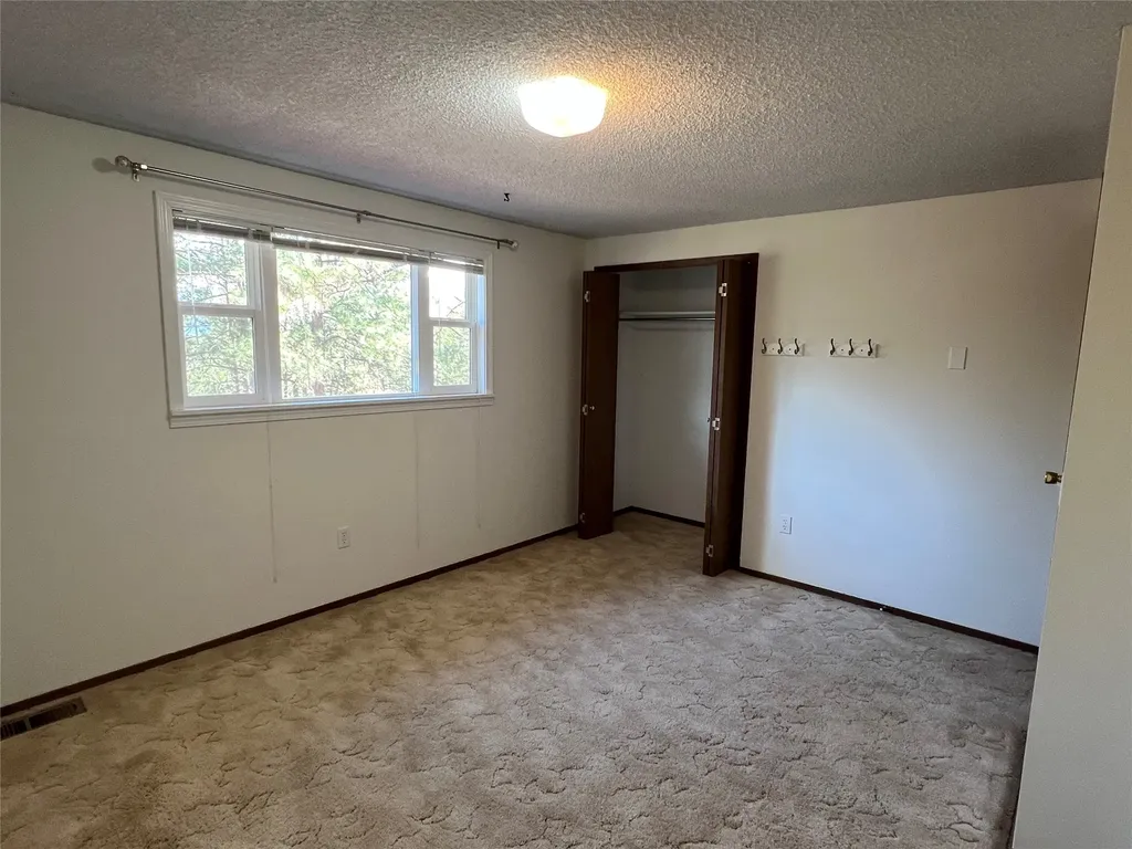 577 El Capitan Loop Stevensville MT 59870