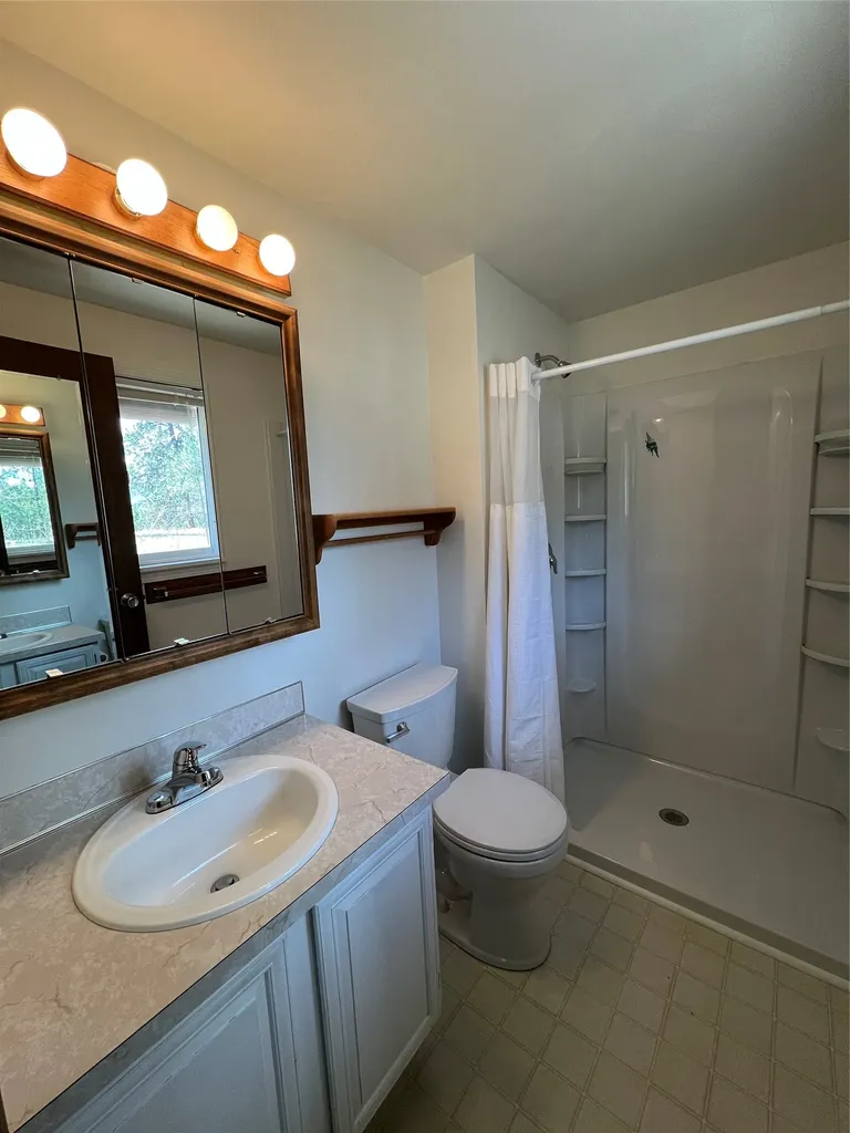 577 El Capitan Loop Stevensville MT 59870