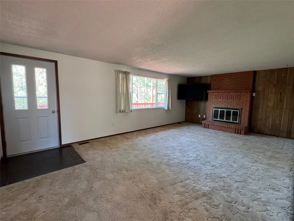 577 El Capitan Loop Stevensville MT 59870
