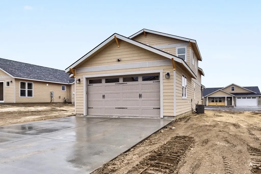 2913 Adam Run Avenue Helena MT 59601
