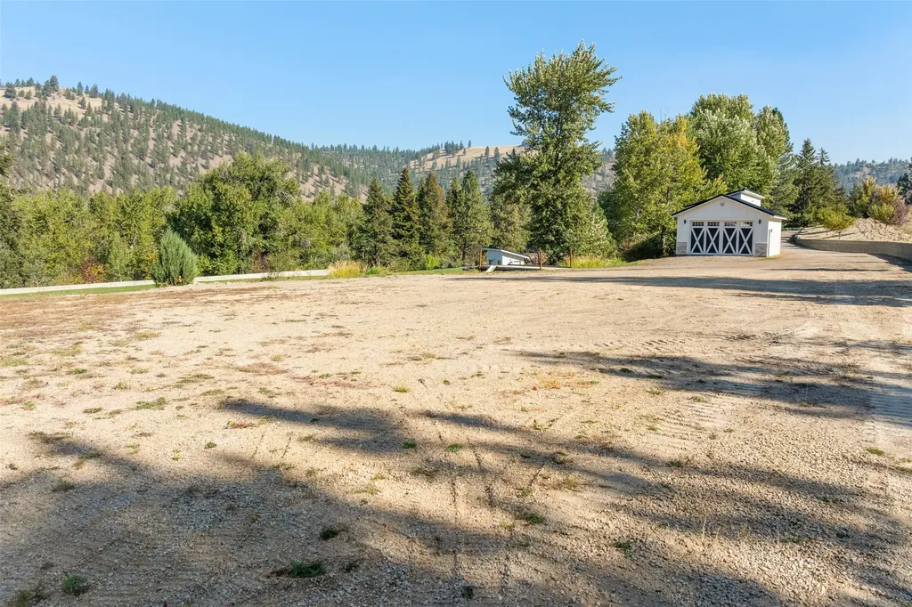 8350 Vann Drive Lolo MT 59847