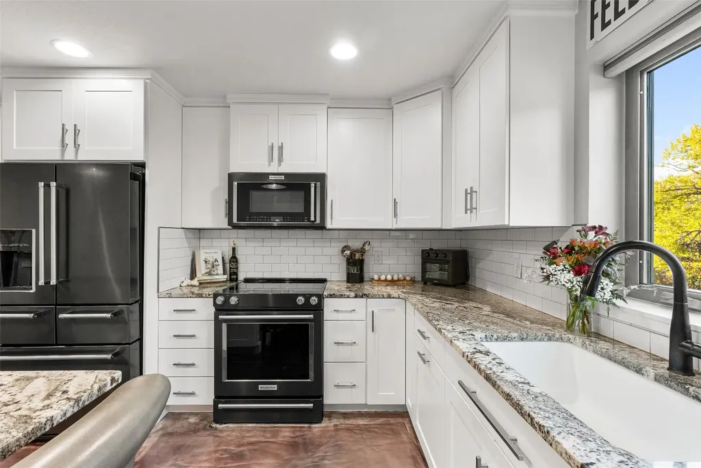 8350 Vann Drive Lolo MT 59847
