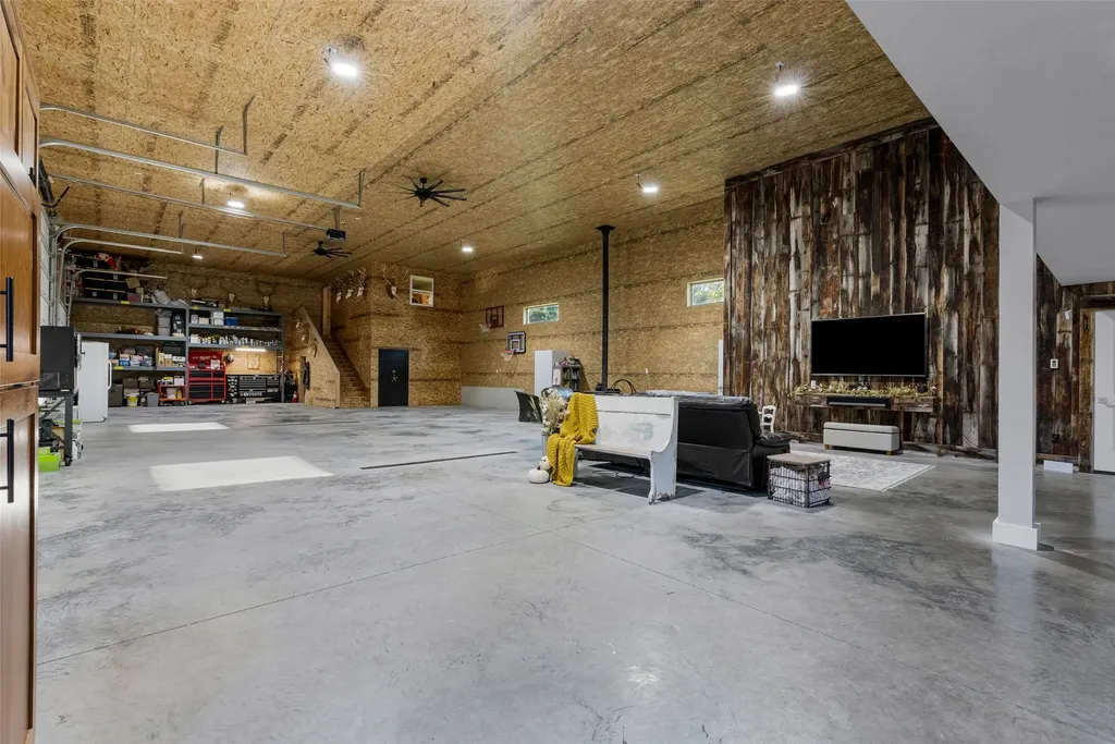 8350 Vann Drive Lolo MT 59847