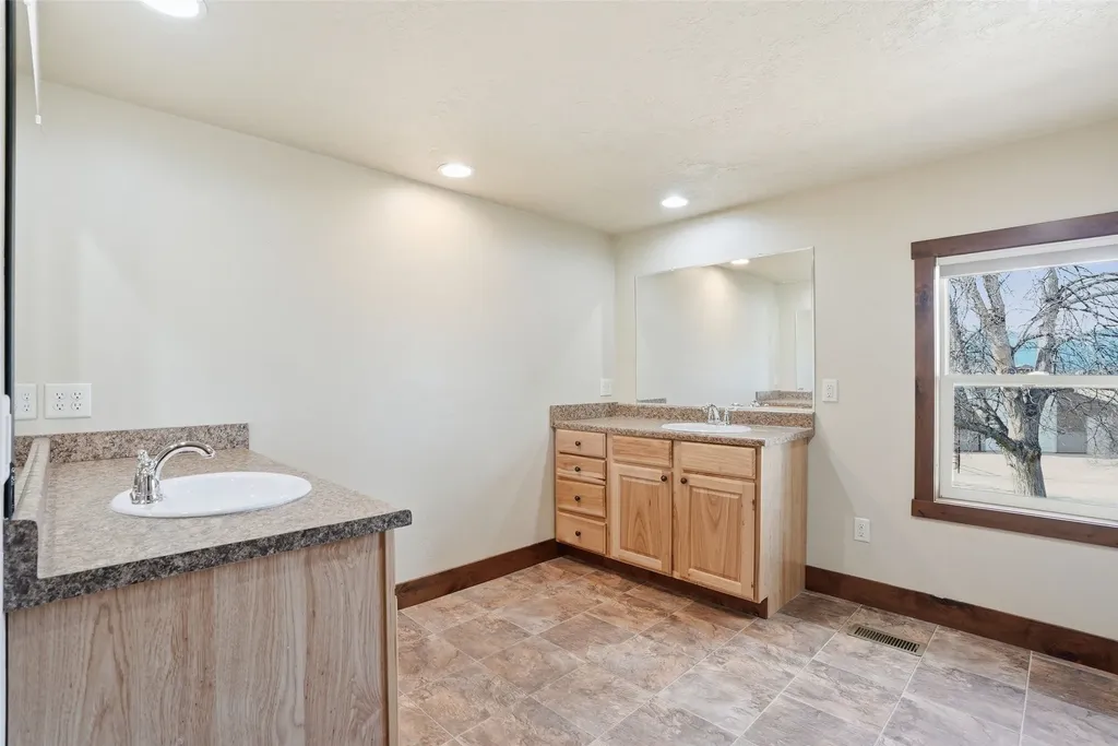340 Selway View Road Corvallis MT 59828