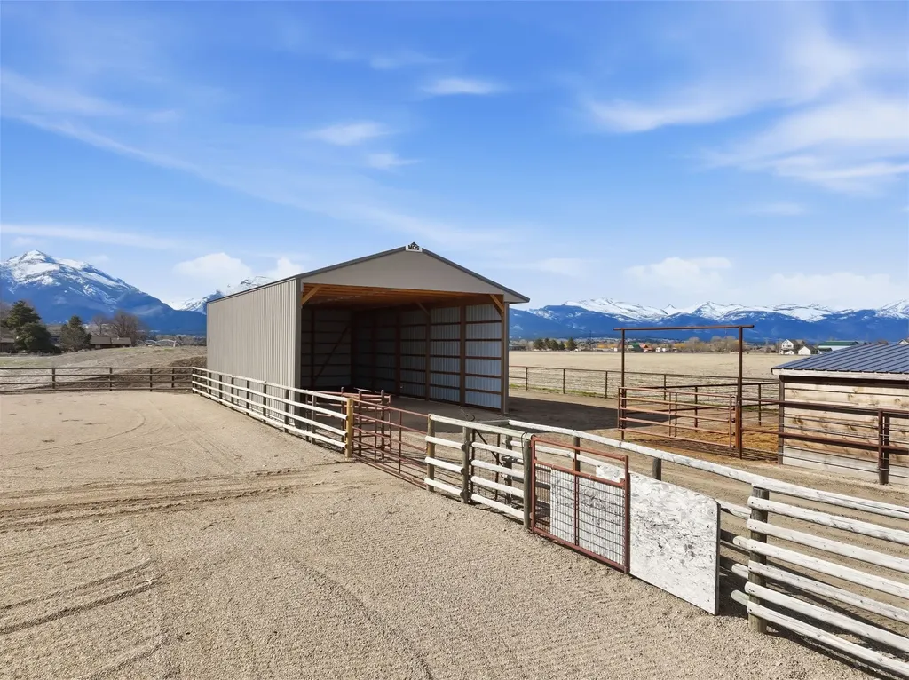 340 Selway View Road Corvallis MT 59828