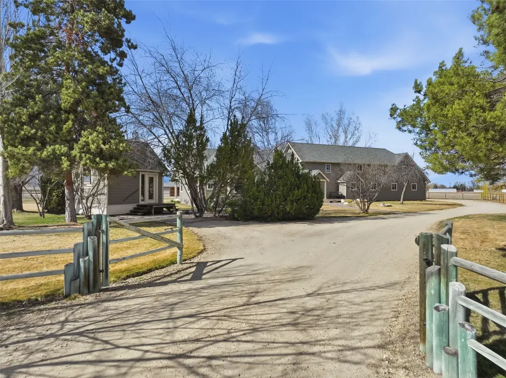 340 Selway View Road Corvallis MT 59828