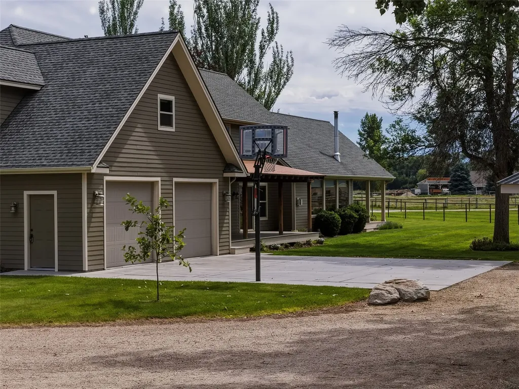 340 Selway View Road Corvallis MT 59828
