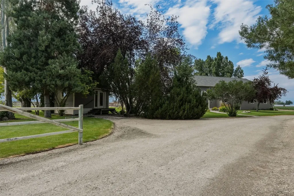 340 Selway View Road Corvallis MT 59828