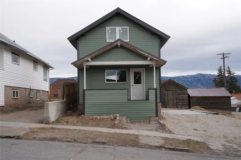 664 Travonia Street Butte MT 59701