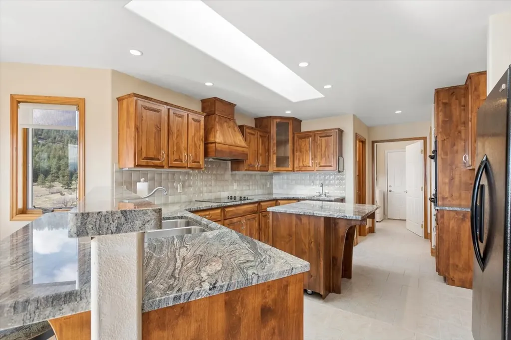 20630 Rimrock Drive Rollins MT 59931