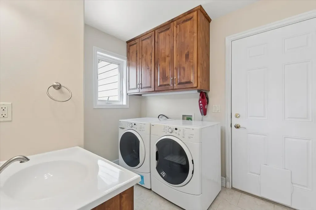 20630 Rimrock Drive Rollins MT 59931