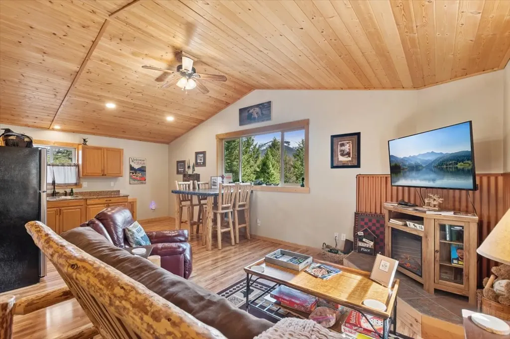 103 E Many Lakes Drive Kalispell MT 59901