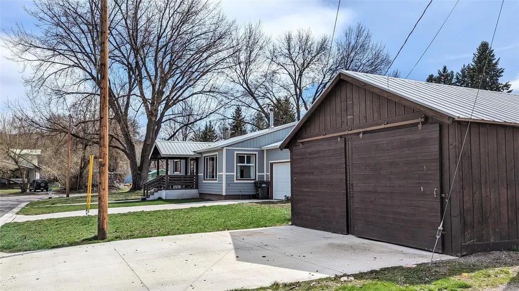 519 E 4th Street Libby MT 59923