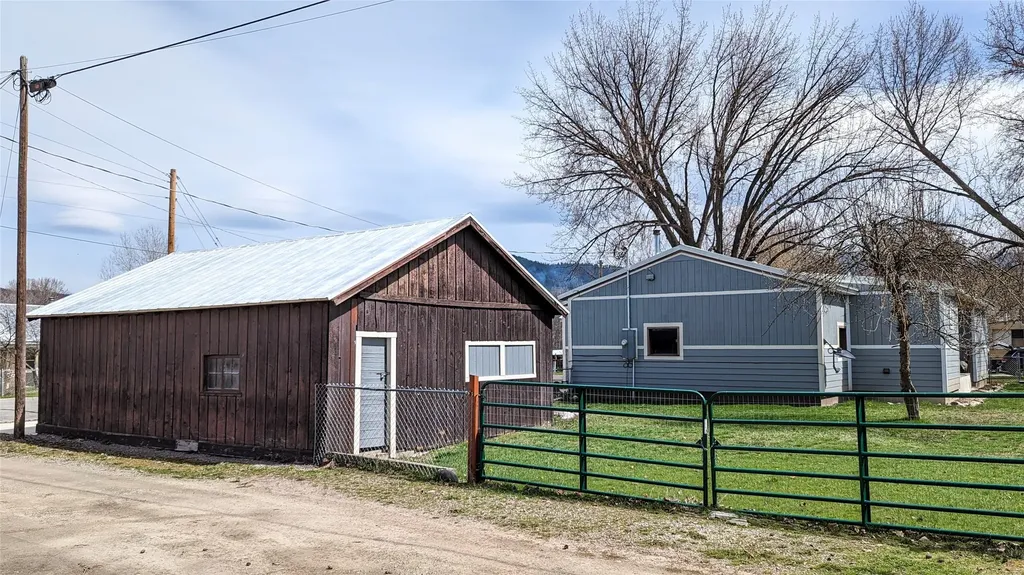 519 E 4th Street Libby MT 59923