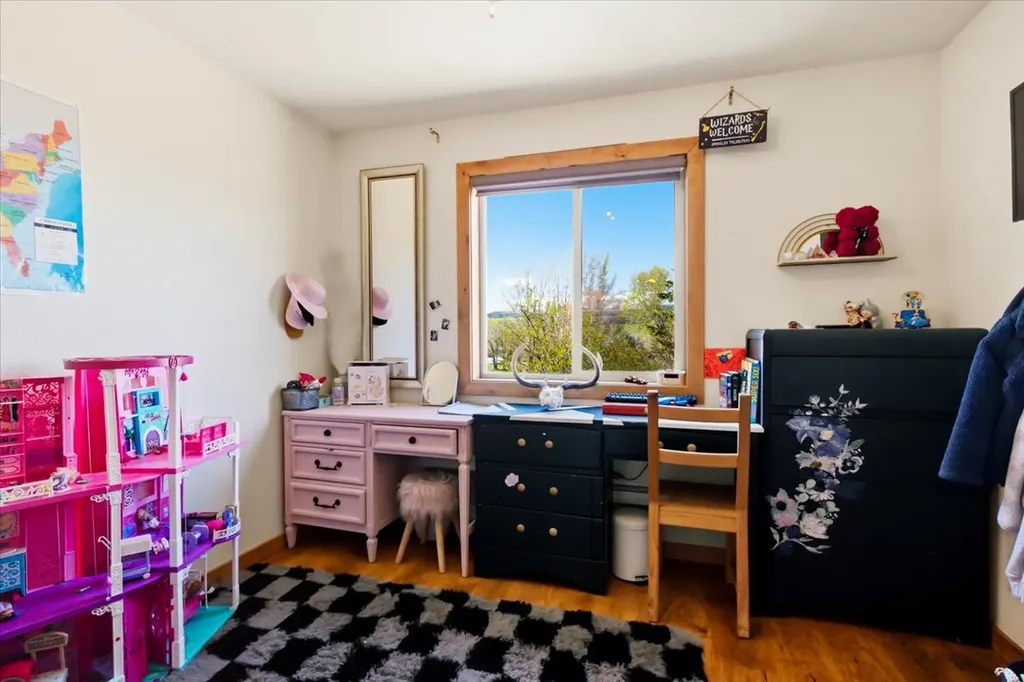 125 Spring Lane Eureka MT 59917