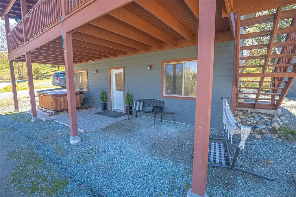 125 Spring Lane Eureka MT 59917