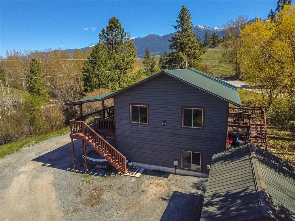 125 Spring Lane Eureka MT 59917