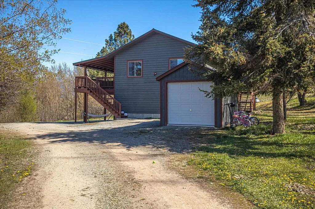 125 Spring Lane Eureka MT 59917